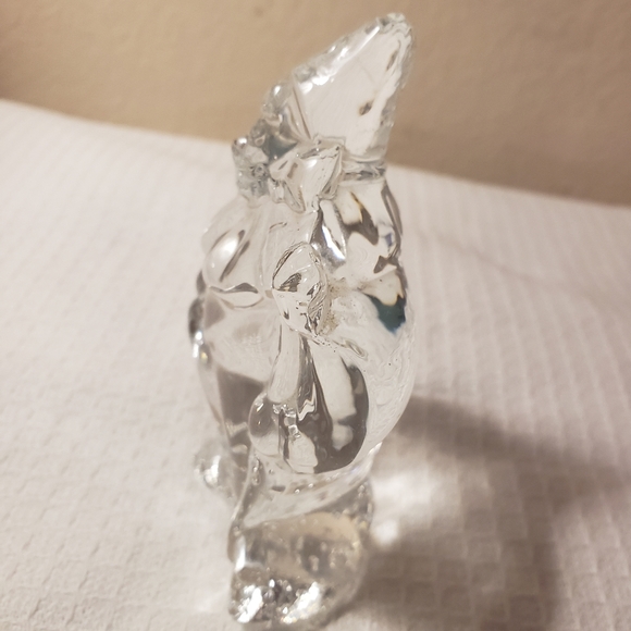 VTG Art Glass Clear Circus Clown Paperweight holding flower Collectible 4" - Picture 5 of 8